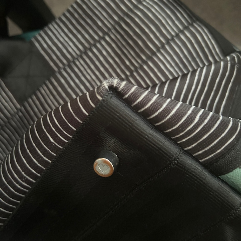 Harvey’s Nightmare Before Christmas Jack and Sally Tote - Picture 5 of 9